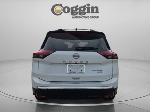 New 2026 Nissan Rogue Platinum AWD/4WD image 4