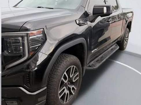 Used 2023 GMC Sierra 1500 AT4 w/ AT4 Premium Package AWD/4WD image 12