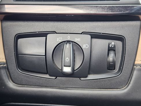 Used 2016 BMW M4 Convertible image 23