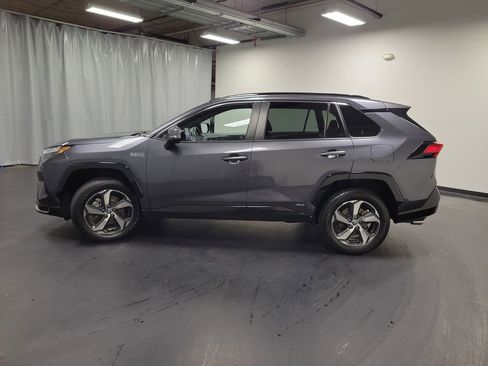 Used 2023 Toyota RAV4 SE AWD/4WD image 5