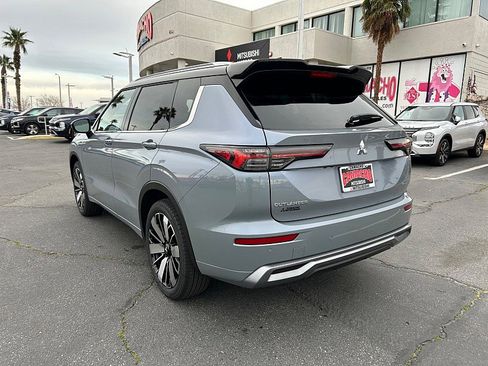 New 2026 Mitsubishi Outlander SEL image 5