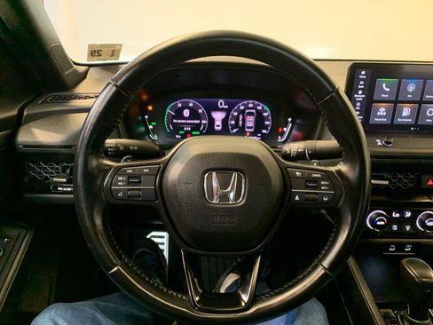 Used 2024 Honda Accord Sport image 19