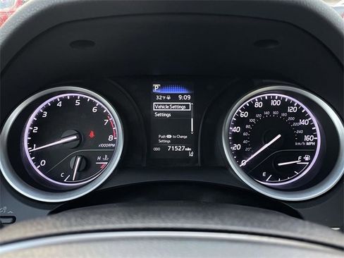Used 2022 Toyota Camry LE image 28