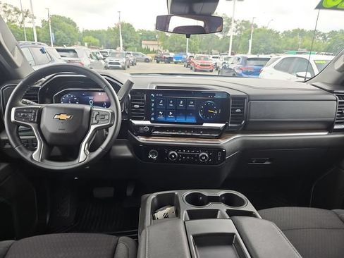 Used 2023 Chevrolet Silverado 1500 LT AWD/4WD image 13