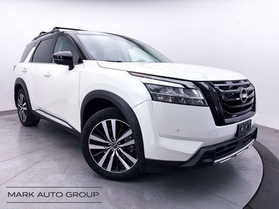 Used 2024 Nissan Pathfinder Platinum