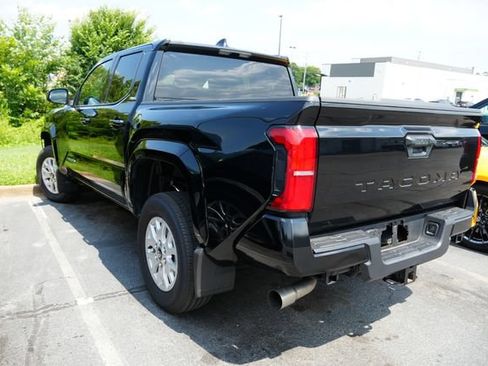 Used 2026 Toyota Tacoma SR5 RWD image 5