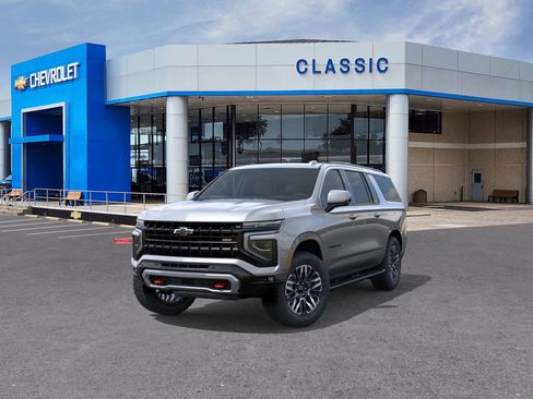 New 2026 Chevrolet Suburban Z71 image 8