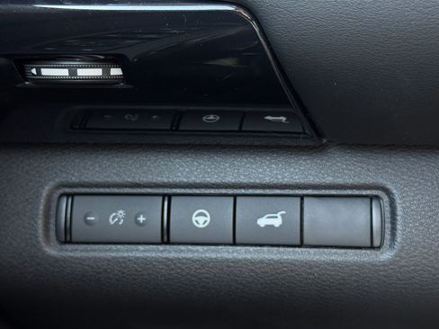 New 2026 Nissan Pathfinder SV image 21