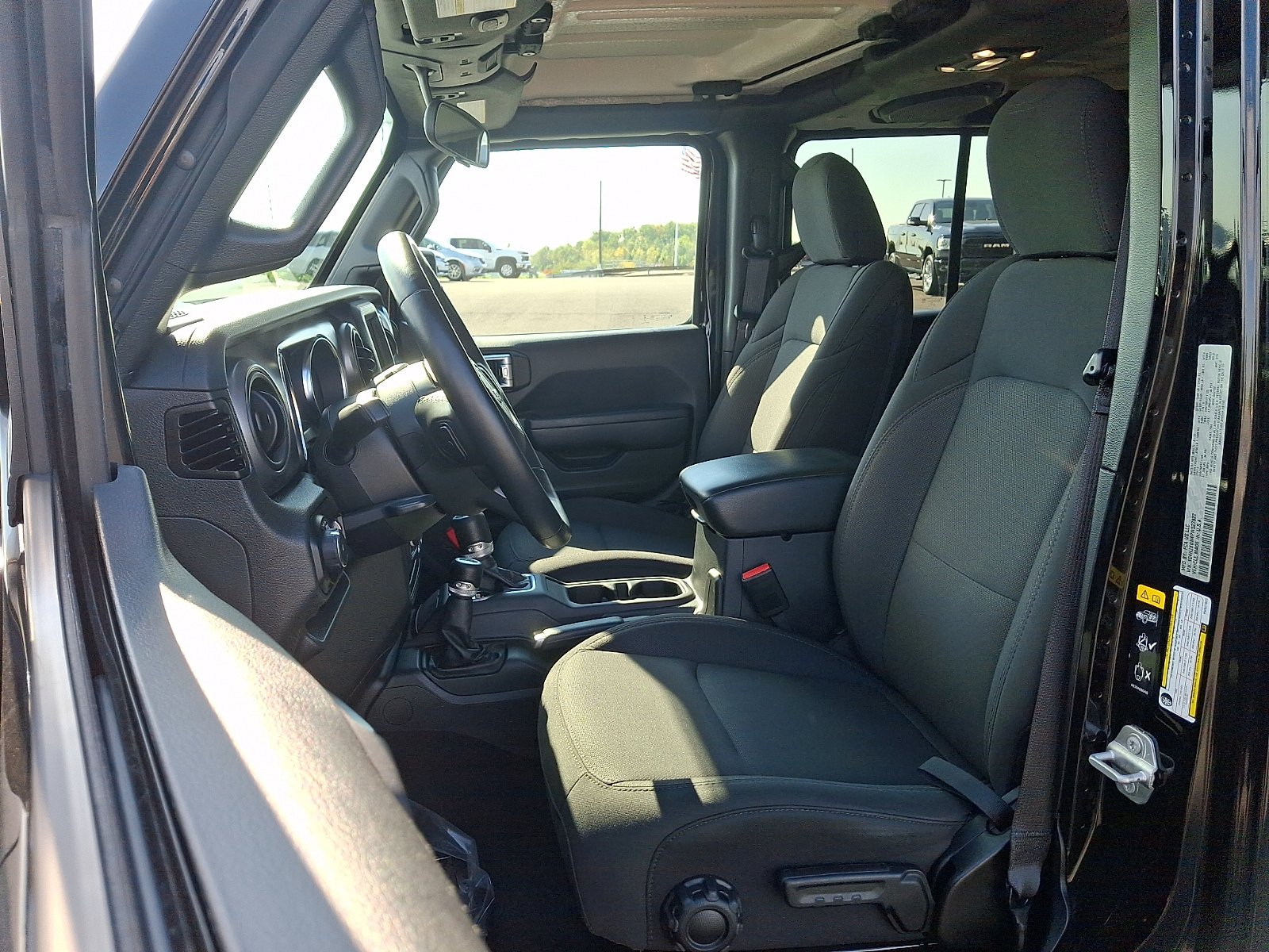 Used 2023 Jeep Wrangler Unlimited Sport AWD/4WD image 13