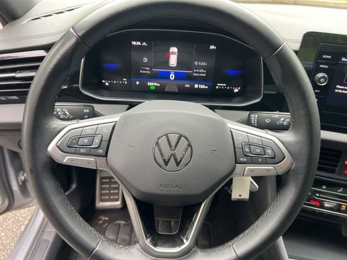 Used 2025 Volkswagen Jetta Sport FWD image 20