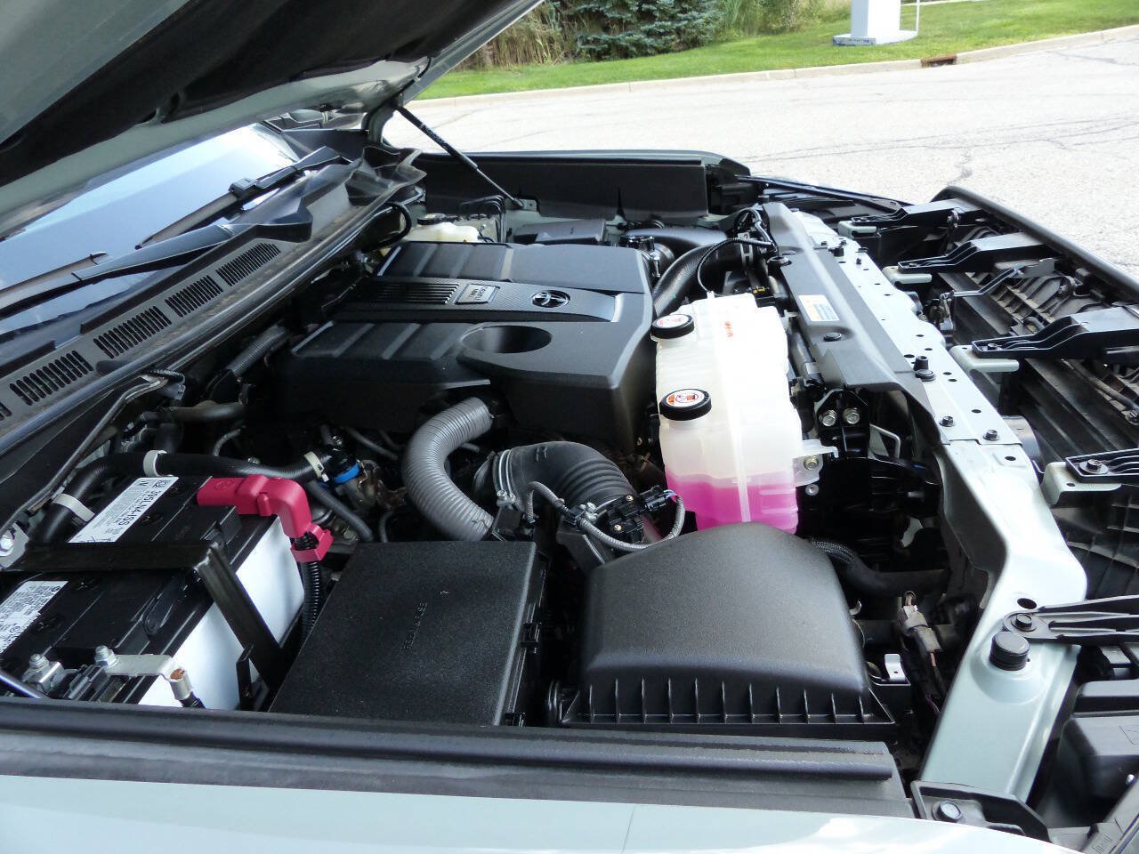 Used 2022 Toyota Tundra SR5 AWD/4WD image 25