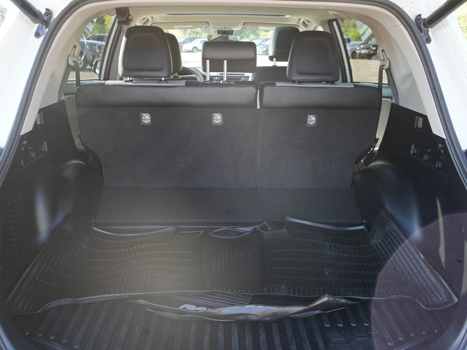 Used 2018 Toyota RAV4 Limited AWD/4WD image 13
