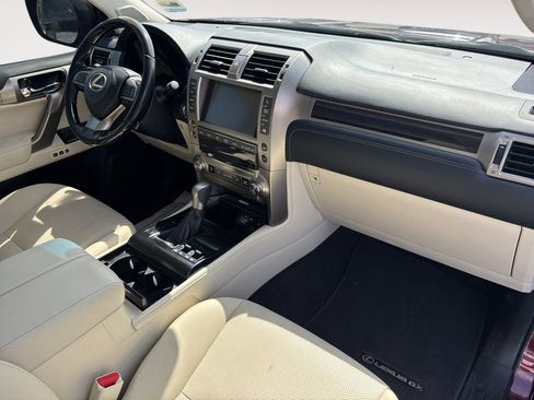 Used 2020 Lexus GX 460 Premium w/ Premium Package AWD/4WD image 13