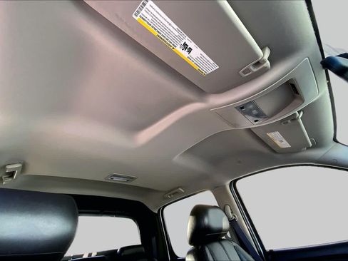 Used 2011 Chevrolet Avalanche LT w/ Texas Edition RWD image 10