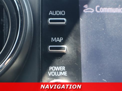 Used 2022 Toyota Tacoma TRD Sport AWD/4WD image 19