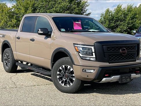 Used 2024 Nissan Titan PRO-4X w/ Pro-4x Convenience Package AWD/4WD image 1