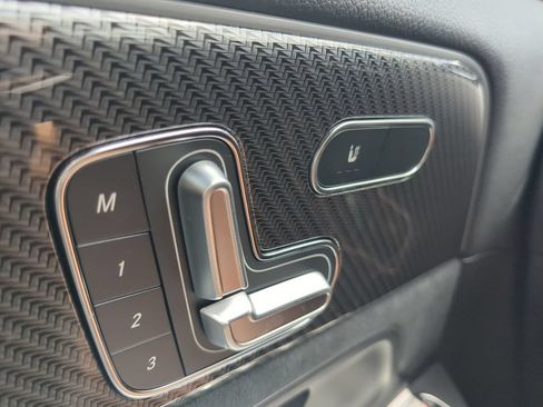 Used 2024 Mercedes-Benz GLA 250 image 11