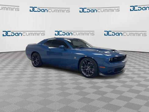 Used 2022 Dodge Challenger R/T Scat Pack RWD image 2