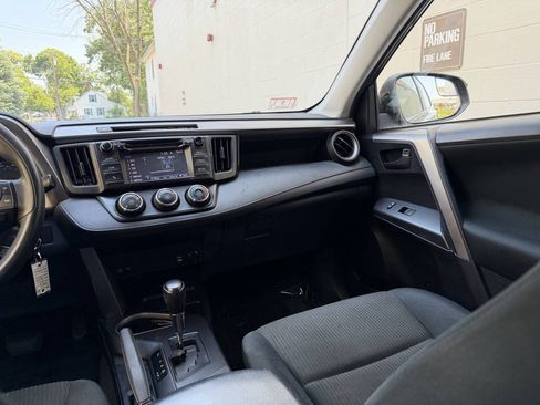 Used 2018 Toyota RAV4 LE w/ All Weather Liner Package AWD/4WD image 25