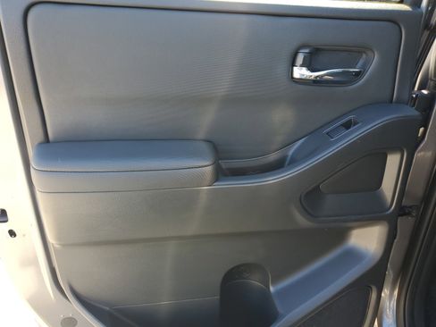 Certified 2024 Nissan Frontier SV image 28