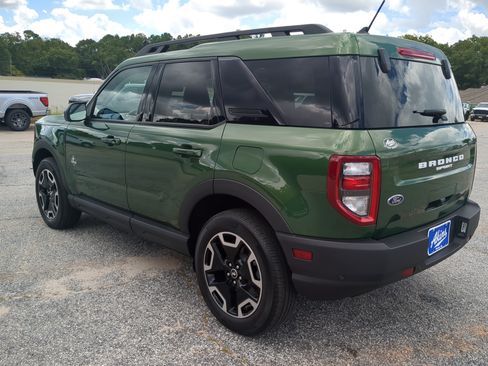 Certified 2023 Ford Bronco Sport Outer Banks w/ Tech Package AWD/4WD image 5