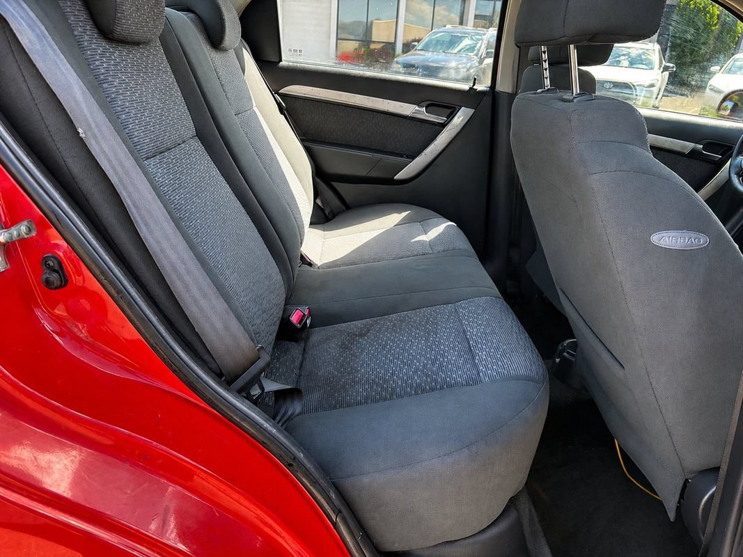 Used 2010 Chevrolet Aveo LT w/ LPO, Bodyside Molding Package FWD image 14