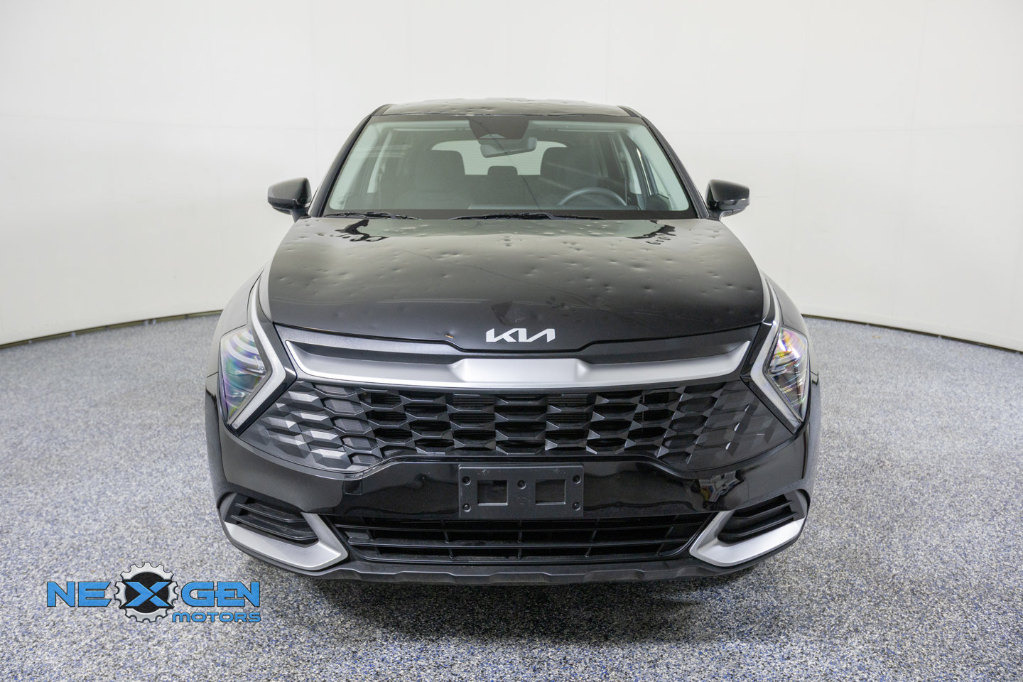 Used 2025 Kia Sportage LX FWD image 3
