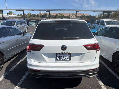 Used 2023 Volkswagen Tiguan SE FWD image 4