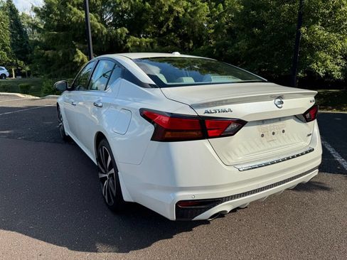 Used 2020 Nissan Altima 2.5 Platinum AWD/4WD image 3