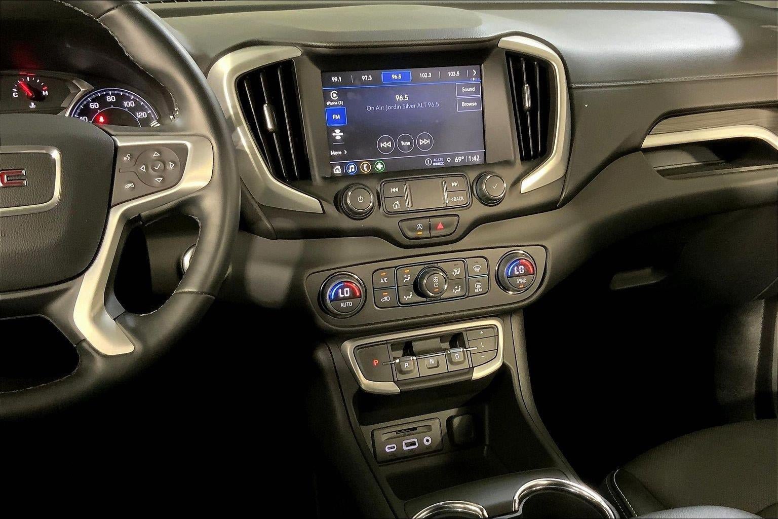 Used 2023 GMC Terrain SLT AWD/4WD image 6