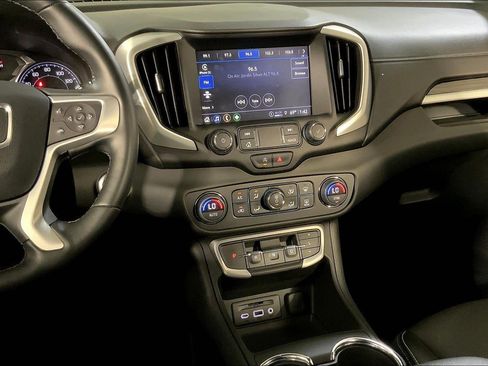 Used 2023 GMC Terrain SLT AWD/4WD image 6