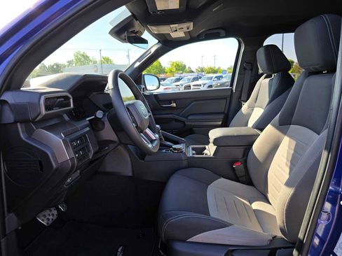 Used 2024 Toyota Tacoma TRD Sport AWD/4WD image 21