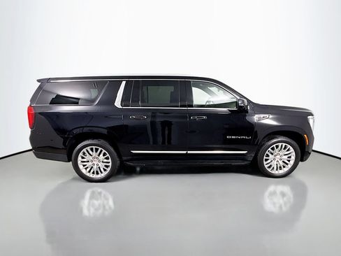 Used 2025 GMC Yukon XL Denali AWD/4WD image 8