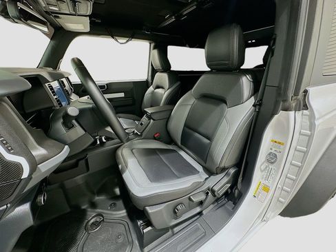 Used 2024 Ford Bronco Black Diamond w/ Sasquatch Package image 22