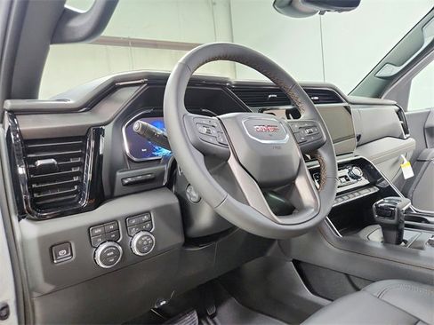 New 2026 GMC Sierra 1500 AT4 w/ AT4 Premium Package image 18