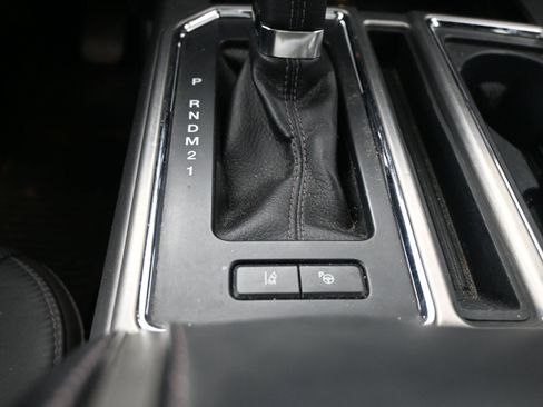 Used 2015 Ford F150 Platinum w/ Equipment Group 701A Luxury image 17