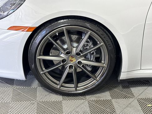 Used 2021 Porsche 911 Carrera RWD image 12