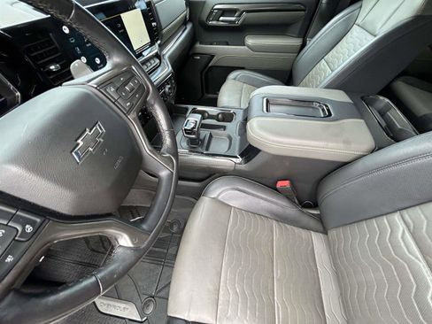 Used 2022 Chevrolet Silverado 1500 ZR2 w/ Technology Package image 10