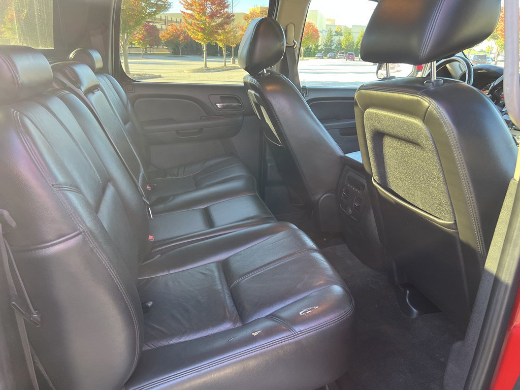 Used 2011 Chevrolet Avalanche LT AWD/4WD image 13