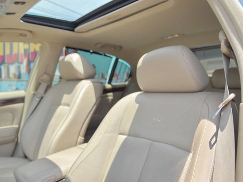 Used 2005 INFINITI Q45 w/ (P01) Premium Pkg image 16