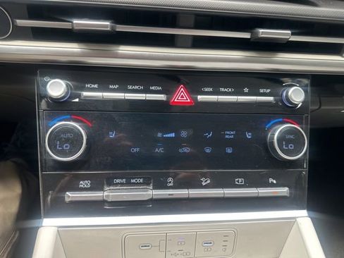 Used 2024 Hyundai Santa Fe SEL FWD image 24
