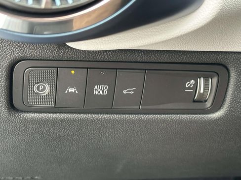 New 2026 Chevrolet Equinox EV LT AWD/4WD image 17