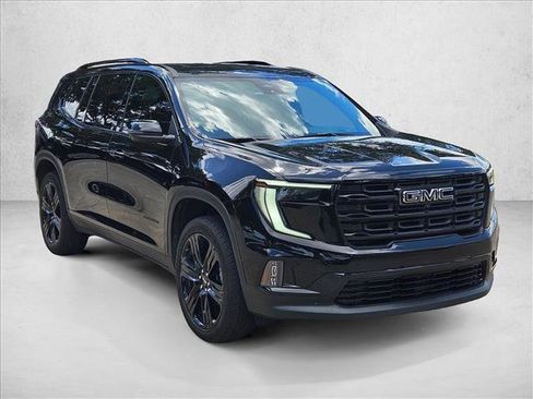 Used 2025 GMC Acadia Elevation w/ Elevation Premium Package FWD image 3