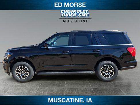 Used 2024 Ford Expedition XLT AWD/4WD image 2