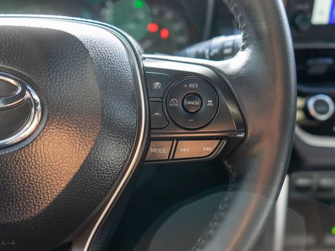 Used 2024 Toyota Corolla Cross SE w/ Moonroof Package image 19