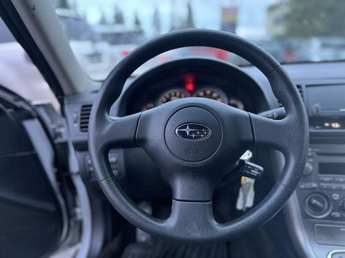 Used 2005 Subaru Outback 2.5i image 14