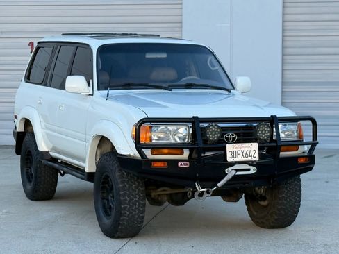 Used 1997 Toyota Land Cruiser image 27
