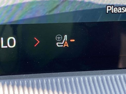 Used 2025 Ford Explorer ST-Line w/ Premium Package image 26