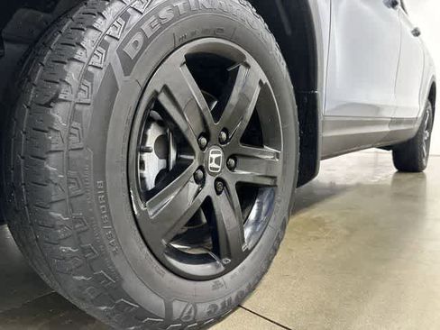 Used 2023 Honda Ridgeline Black Edition image 29