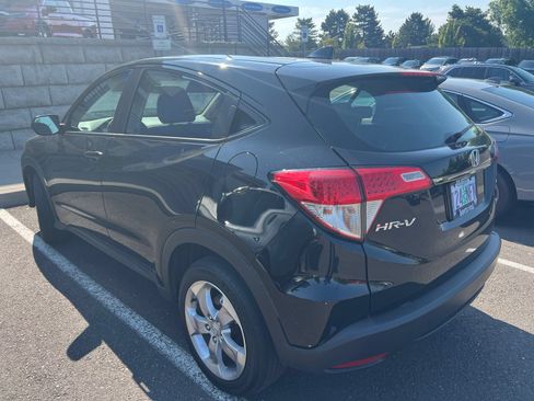 Used 2022 Honda HR-V LX image 6
